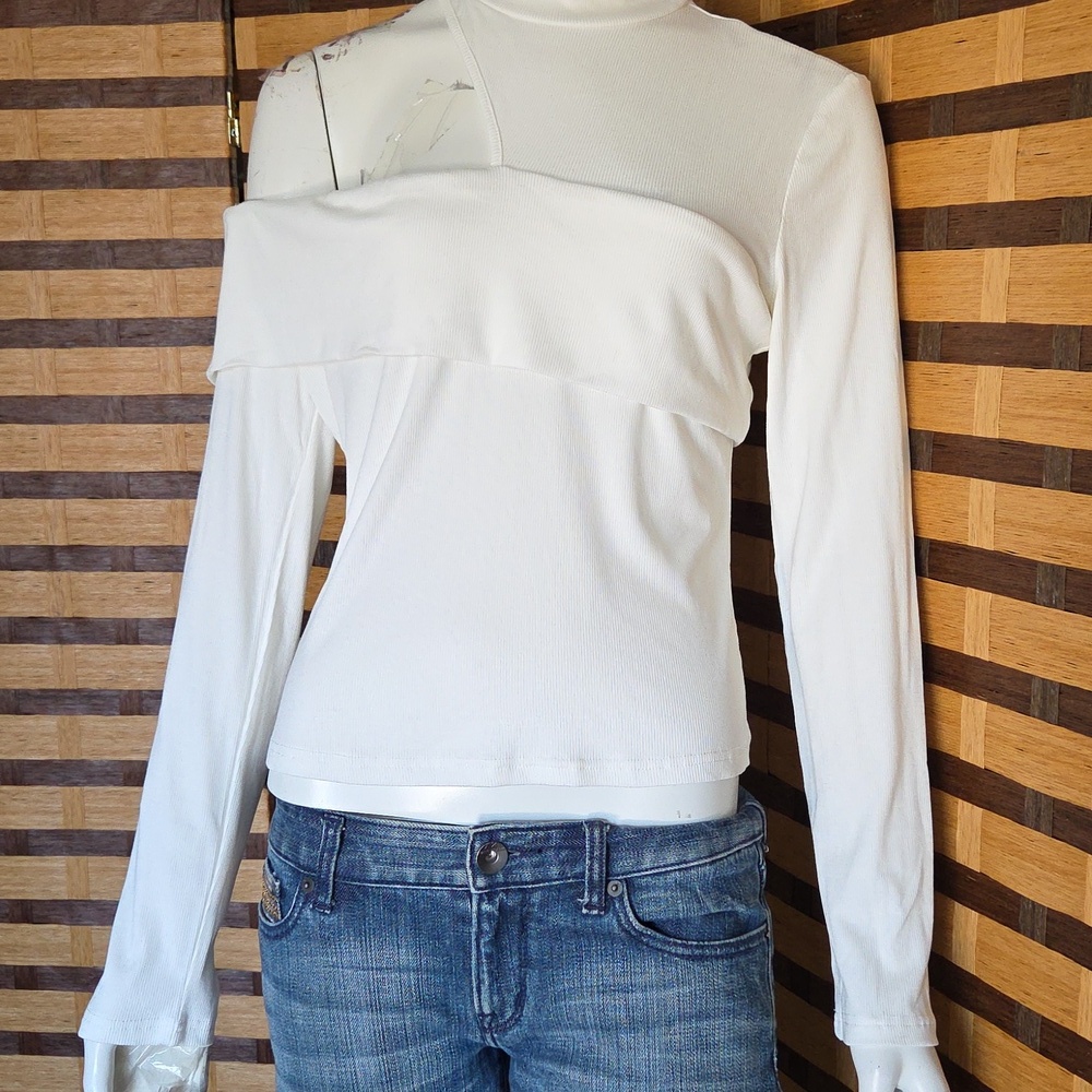 NWOT! One Shoulder Stretch Ribbed Top - Picture 5 of 8
